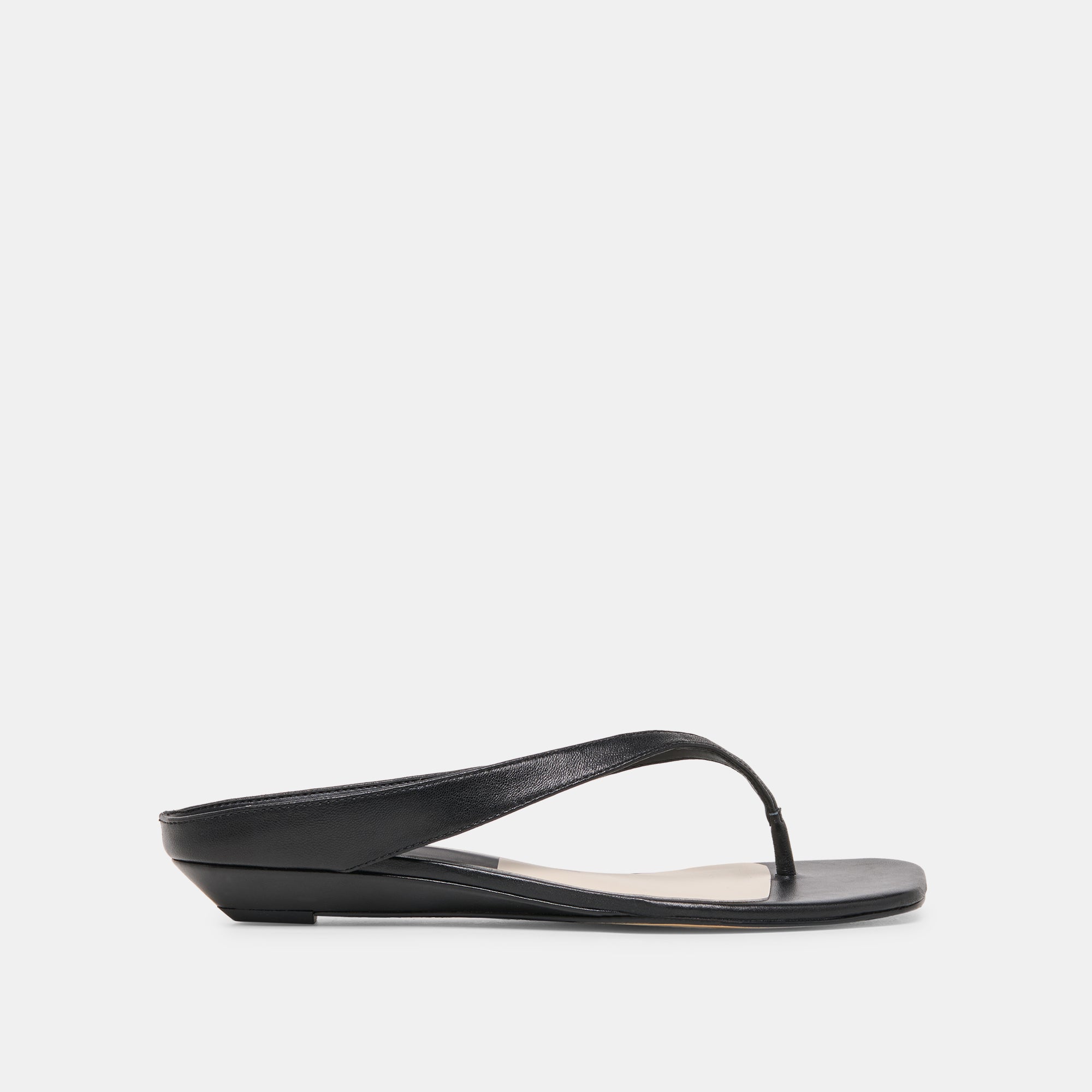 DOLCEVITA-FLAT_GIZEL_BLACKLEATHER-02-1.jpg